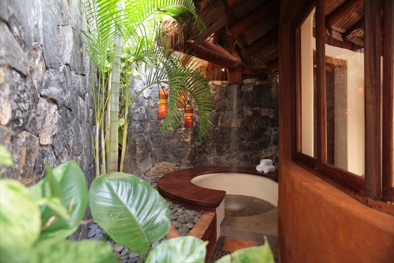 Amuleto Hotel Ixtapa  Exterior photo