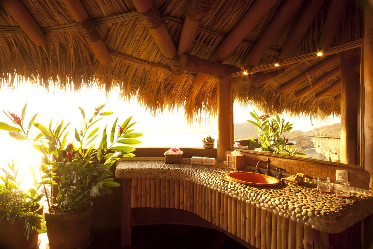 Amuleto Hotel Ixtapa  Exterior photo